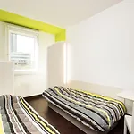 Hotelf1 Thonon Les Bains Est *