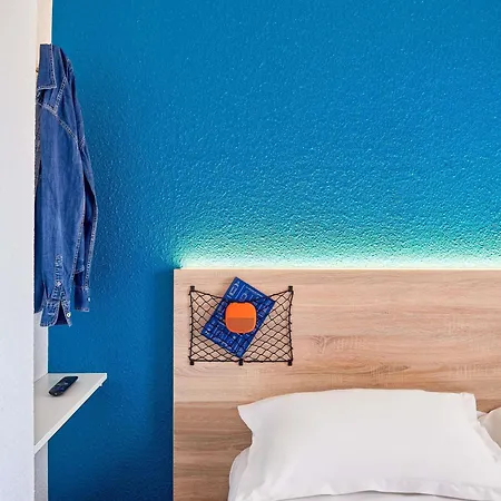 Hotelf1 Thonon Les Bains Est Hotel *