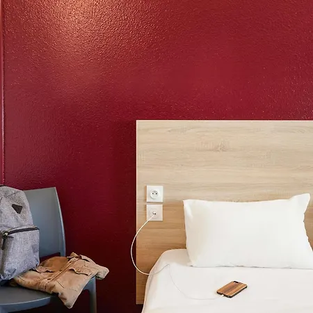Hotelf1 Thonon Les Bains Est Hotel Marin