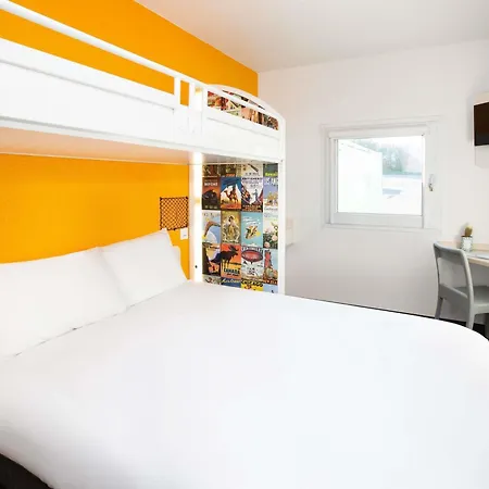 Hotelf1 Thonon Les Bains Est * Marin