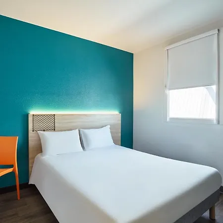Otel Hotelf1 Thonon Les Bains Est Marin