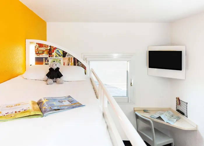Hotelf1 Thonon Les Bains Est Otel