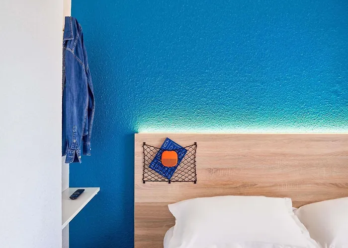 Hotelf1 Thonon Les Bains Est *