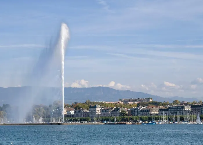 Hotelf1 Thonon Les Bains Est *