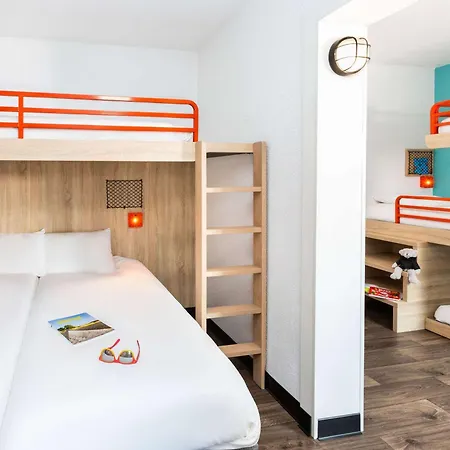 Hotelf1 Thonon Les Bains Est Marin