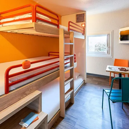 Szálloda Hotelf1 Thonon Les Bains Est