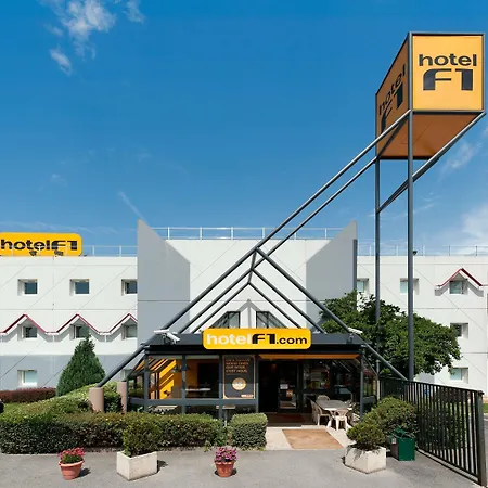 Hotelf1 Thonon Les Bains Est Hotel