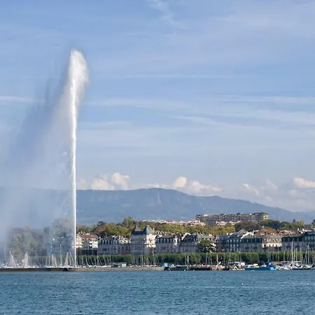 Hotelf1 Thonon Les Bains Est *