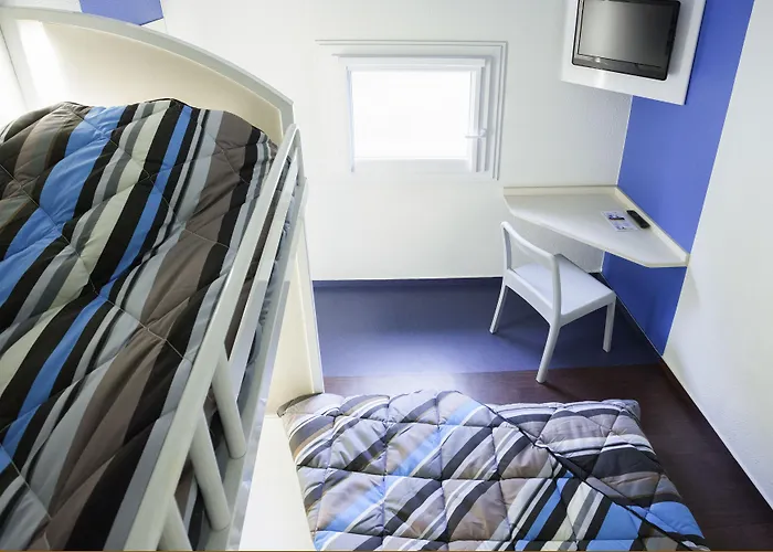 Hotel Hotelf1 Thonon Les Bains Est *