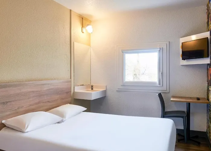 Hotelf1 Thonon Les Bains Est Hotel Marin
